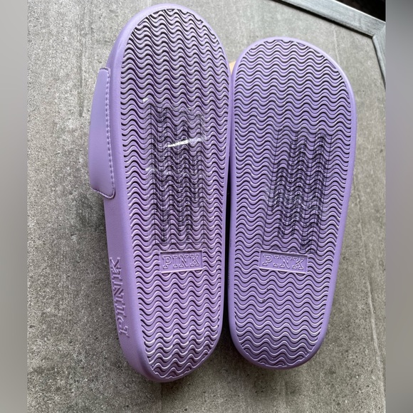 NEW Medium VS PINK Slides in purple Script Logo - Picture 3 of 4